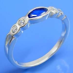  1.93 grams 925 Sterling Silver Beautiful Lady Ring Size 