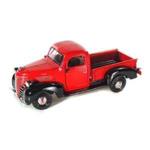  1941 Plymouth Truck 1/24 Red Toys & Games