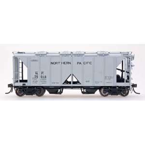   1958 Co. Ft. 2 Bay Hopper   Northern Pacific   Car#75002 Toys & Games