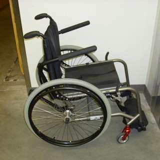 TiLite 18x17 TX Titanium Wheelchair SN 30422  