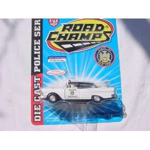  ROAD CHAMPS, 1/43 SCALE, DIE CAST MODEL, 1957 FORD 