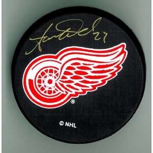 Aaron Ward Autographed Detroit Red Wings Hockey Puck #2 