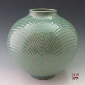  Korean Celadon Glaze Wave Design in Relief Green Porcelain 