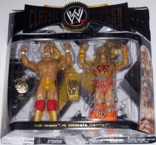 WWE CLASSIC ULTIMATE WARRIOR SIGNED 2 PACK WITH PROOF  