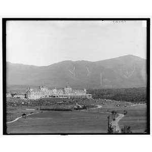   Hotel & Mount Washington,White Mountains,N.H.