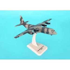    Hogan Royal Netherlands Air Force C 130 30 1/200 Toys & Games