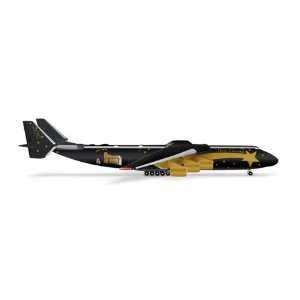  Herpa Wings Christmas AN 225 Model Airplane Everything 