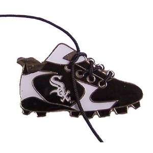 Chicago White Sox Cleat Pin   Real Laces  Sports 
