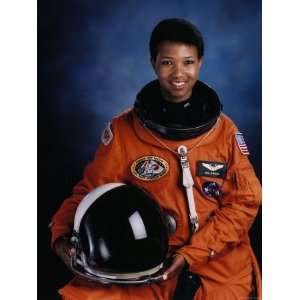  Astronaut Mae Jemison, First African American Woman in 