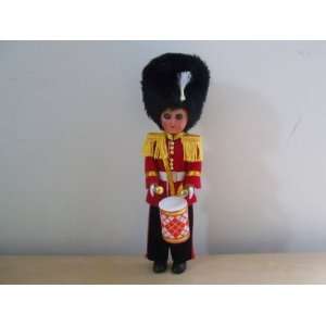  London Royal Guard Doll with Drum Collectible 8 inch Tall 