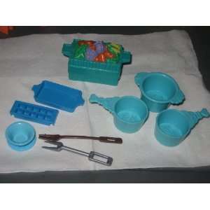  Barbie Dolls Accessories Lot    Food and Cooking Set 