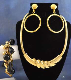 Pc Gold Tone Lot Necklace Toggle Bracelet Earrings  