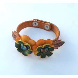 Young Lady Fashion Leather Bracelet   100% Hand Made Leather Small 