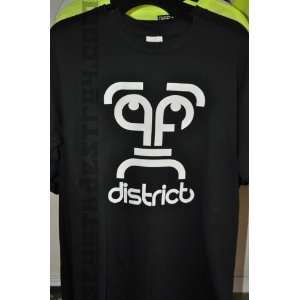  District Logo Shirt XS 