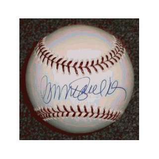  Ryne Sandberg Autographed Ball