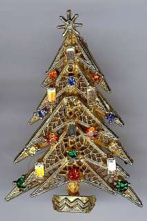 SIGNED ART VINTAGE COLORFUL RHINESTONE DECORATED CHRISTMAS TREE PIN 