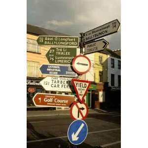 Panneaux Routiers En Irlande   Peel and Stick Wall Decal 