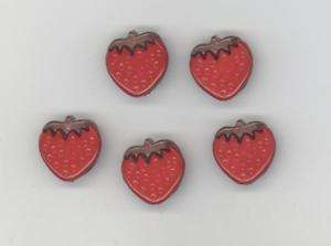 strawberry NOVELTY BUTTONS   SEWING QUILTING CRAFT   