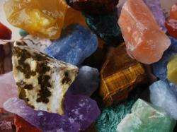 1000 Carat Lots of Natural Tumble Rough + a Very Nice FREE Faceted 