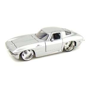   1963 Chevy Corvette Sting Ray Split Window 1/24 Silver Toys & Games