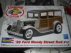 REVELL FORD 1930 WOODY STREET ROD 2n1 1/24 FS Model Car Mountain KIT