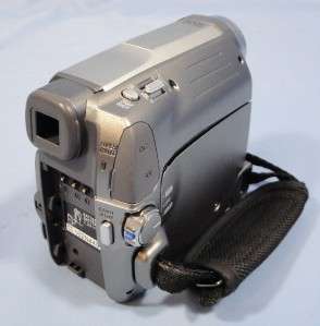   Condition JVC Model GR D770U Digital Video Camera Camcorder  
