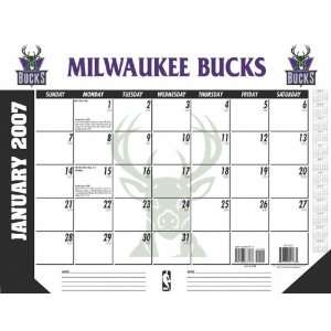  Milwaukee Bucks 22x17 Desk Calendar 2007 Sports 