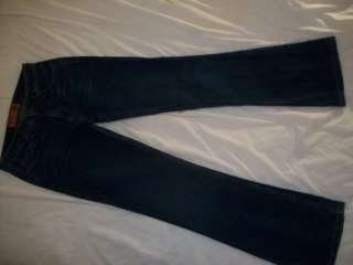 MOSSIMO Mossissue juniors distressed jeans Size 7  