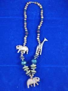 African Wild Animals Wood Necklace With Giraffe Elephants & Wooden 