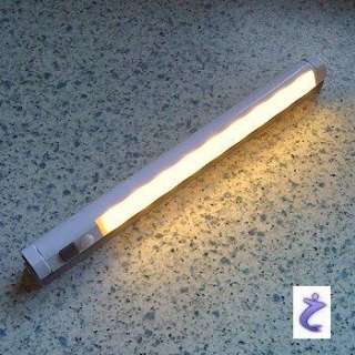 Lunartec automatische LED Lichtleiste mit Bewegungsmelder, warmweiß 