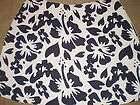 Black/white hibiscus skirt fits retired thirty one (31) City Purse