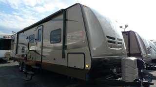 2012 EVERLITE 35RBS DOUBLE SLIDE BUNKHOUSE WITH OUTSIDE KITCHEN 32BHDS 