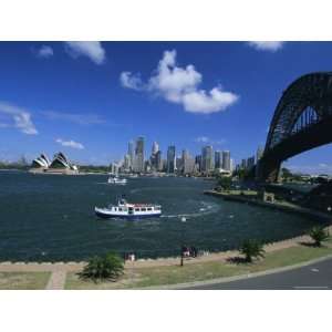  Sydney Harbour Bridge and City Skyline, Sydney, New South 