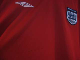 MINT REVERSIBLE ENGLAND WORLD CUP 2002 04 RED JERSEY XL  