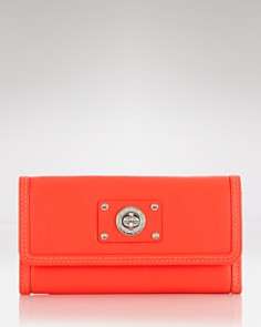 MARC BY MARC JACOBS Wallet  Totally Turnlock Trifold