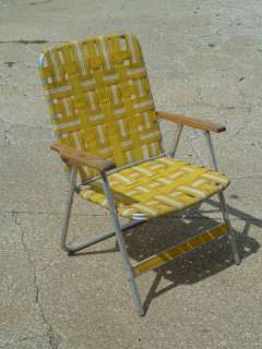 VINTAGE ALUMINUM FOLDING WEBBED LAWN CHAIR Yellow, Wood  
