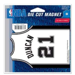 NBA Tim Duncan Magnet   Set of 2