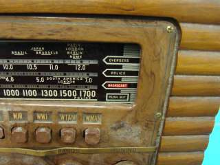 Vtg Philco Tube Radio Wood Table Model 41 250 AM SW Slant Top Plays 