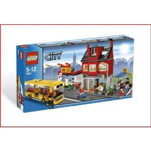  Lego City Corner Style# 7641 Toys & Games