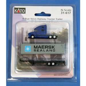    N Volvo Tractor w/40 Container, Maersk/Sealand Toys & Games